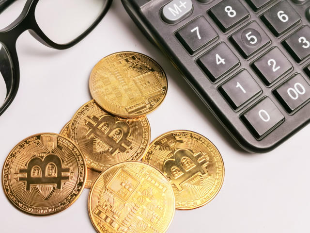 Could Bitcoin Surpass $1.5 Million? What Past Cycles and Market Dynamics Suggest